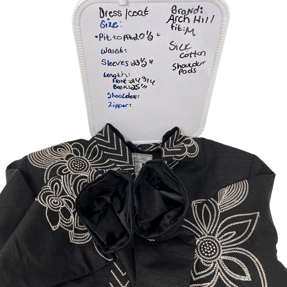 Birch Hill Black Silk Blend Embroidered Blazer Pockets Size M Single Button - Picture 5 of 9